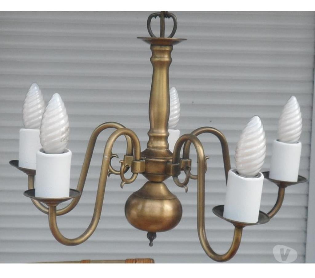Décoration - art Hérault Castries - 34160 - Photos Vivastreet Lustre ancien en laiton 5 branches douille à vis petit culot