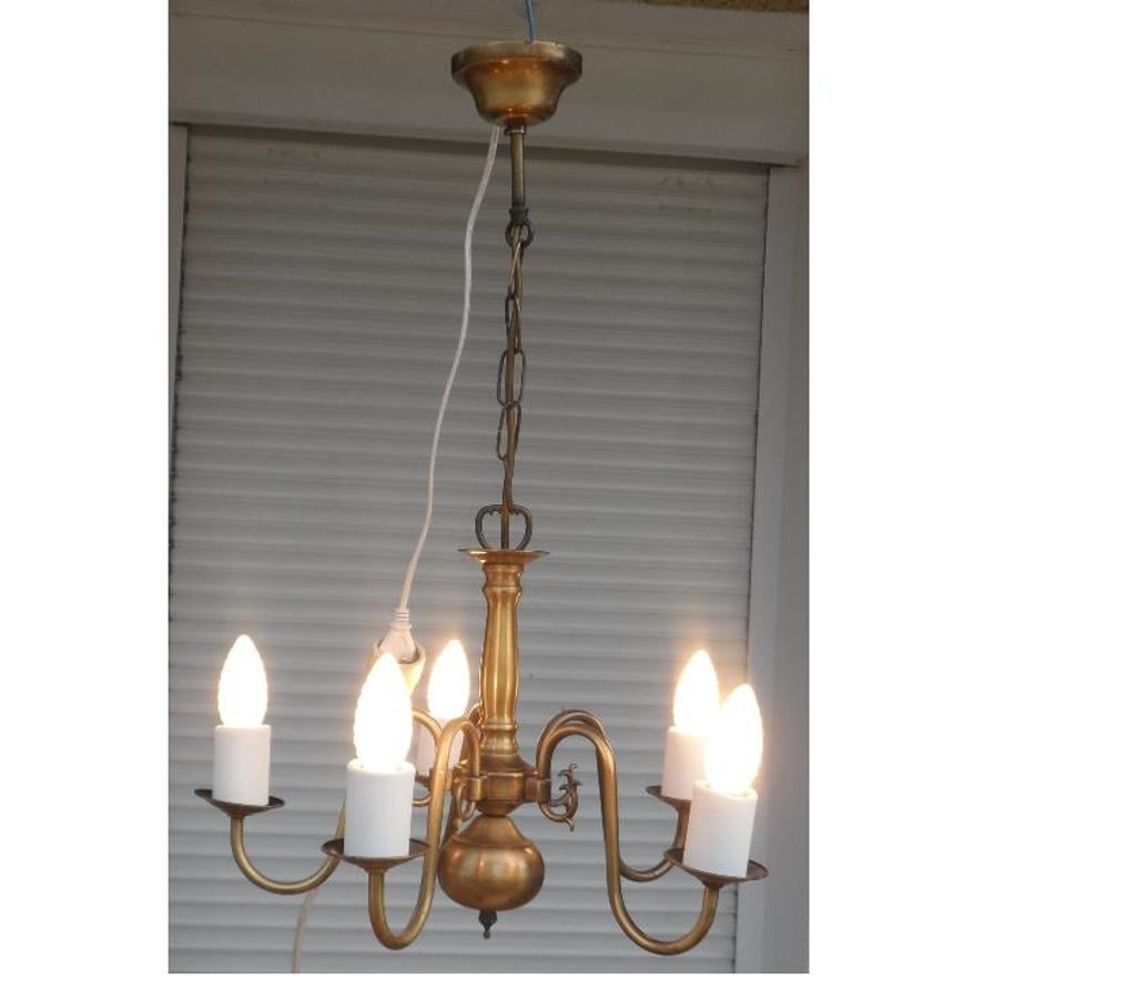 Décoration - art Hérault Castries - 34160 - Photos Vivastreet Lustre ancien en laiton 5 branches douille à vis petit culot