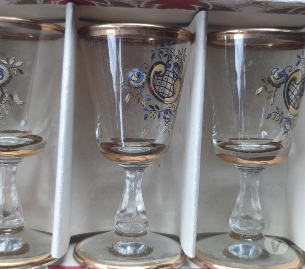 Ameublement & art de la table Val-d'Oise Bernes sur Oise - 95340 - Photos Vivastreet Vintage : Lot de 12 Verres Liseré Doré Lettre C Monogramme