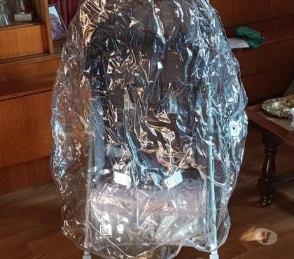 Equipements bébés Paris 12ème ardt Paris - Photos Vivastreet Vend une poussette et cosy red castel