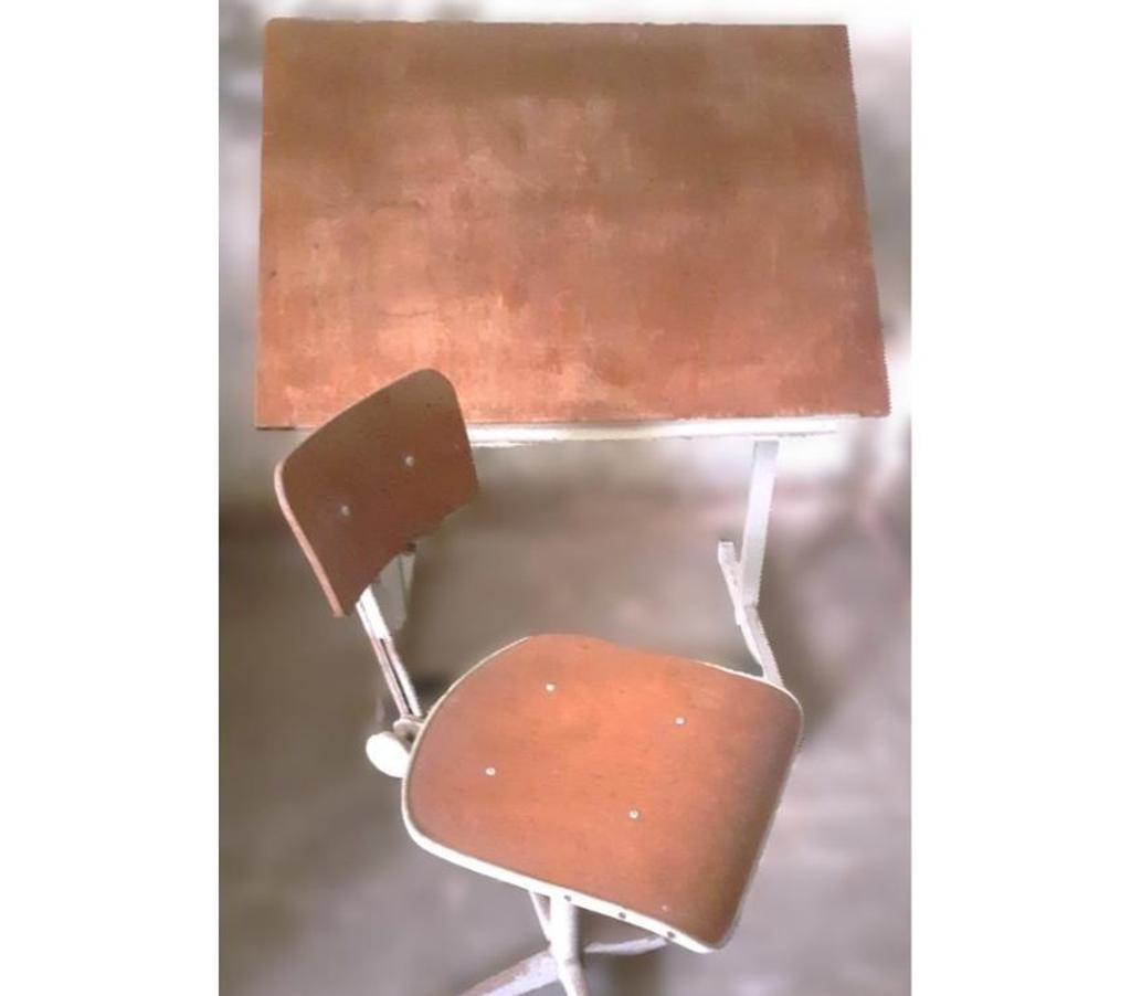 Ameublement & art de la table Nord Lille - Photos Vivastreet Siège d'atelier vintage année 1950
