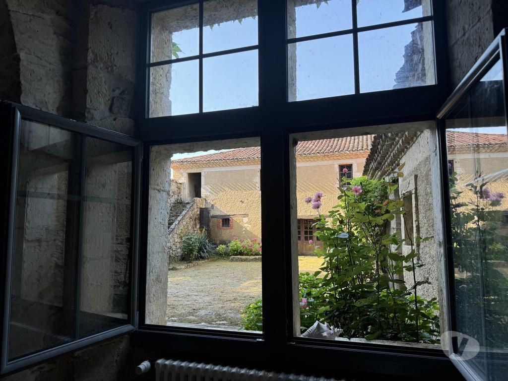 Vente Maison Gers Auch - 32000 - Photos Vivastreet Magnifique manoir avec des origines au 15ieme siècle, avec sa m