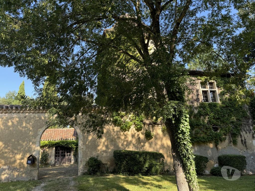 Vente Maison Gers Auch - 32000 - Photos Vivastreet Magnifique manoir avec des origines au 15ieme siècle, avec sa m