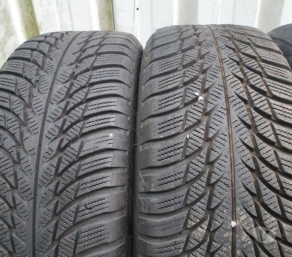 Pièces et services auto Loire St Etienne - Photos Vivastreet 4 roues neige Audi A1 195 55 16 91V Bridgestone envoi possib