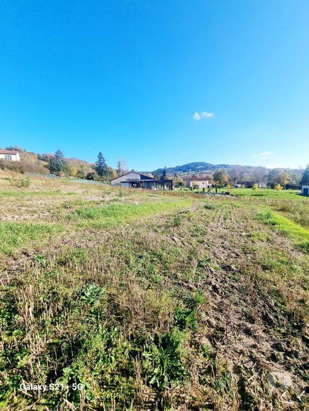 Terrain à vendre Haute-Loire Rosieres - 43800 - Photos Vivastreet Terrain viabilisé, 1600m² dans le bourg de Rosières