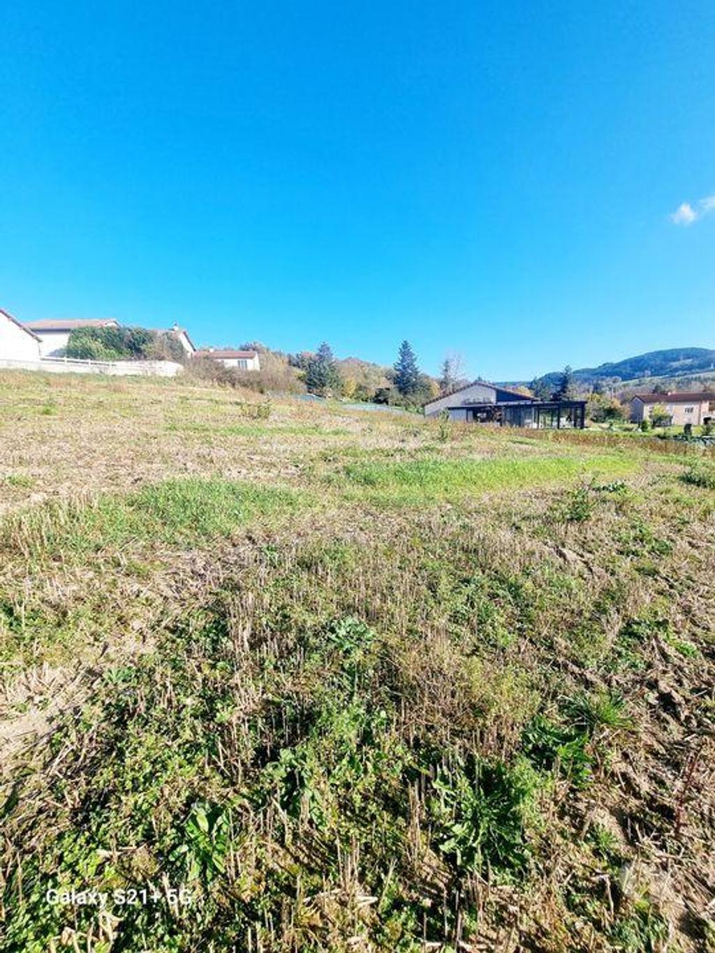 Terrain à vendre Haute-Loire Rosieres - 43800 - Photos Vivastreet Terrain viabilisé, 1600m² dans le bourg de Rosières