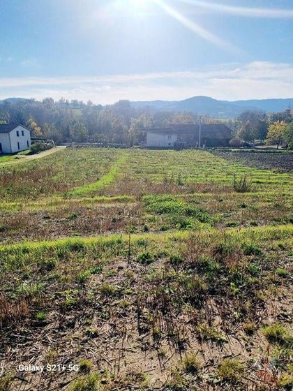 Terrain à vendre Rosieres Haute-Loire - Photos Vivastreet Terrain viabilisé, 1600m² dans le bourg de Rosières