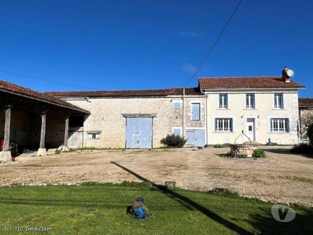 Vente Maison Charente Cellefrouin - 16260 - Photos Vivastreet Maison 4 Chambres, Dépendances, Grand Terrain et Piscine