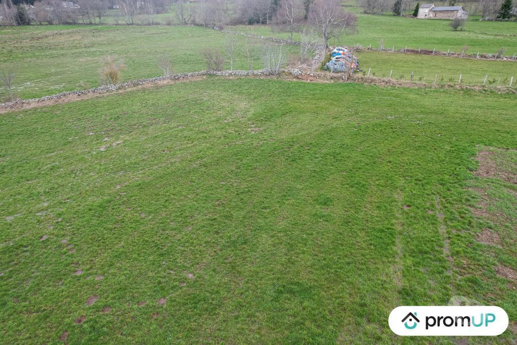 Terrain à vendre Haute-Loire Araules - 43200 - Photos Vivastreet (V6598) Terrain constructible de 8830 m2 à ARAULES