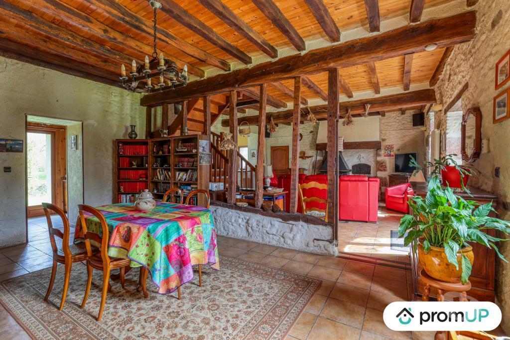 Vente Maison Allier Vaux - 03190 - Photos Vivastreet (V6596) Maison ancienne de 180 m2 à VAUX