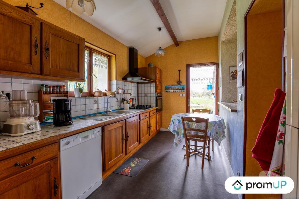 Vente Maison Allier Vaux - 03190 - Photos Vivastreet (V6596) Maison ancienne de 180 m2 à VAUX