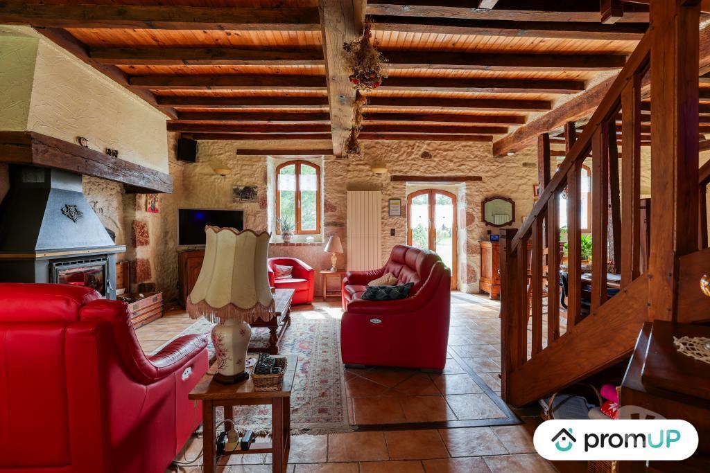 Vente Maison Allier Vaux - 03190 - Photos Vivastreet (V6596) Maison ancienne de 180 m2 à VAUX