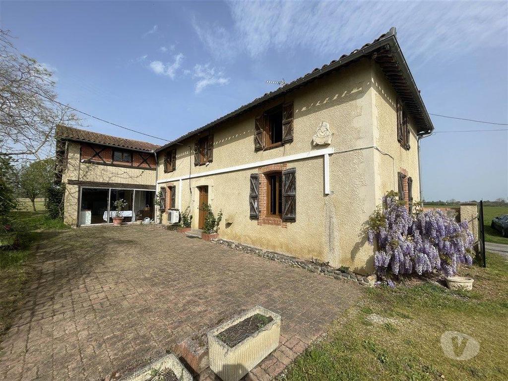 Vente Maison Gers Ponsan Soubiran - 32300 - Photos Vivastreet Charmante ferme orientée plein sud, offrant une vue imprenable