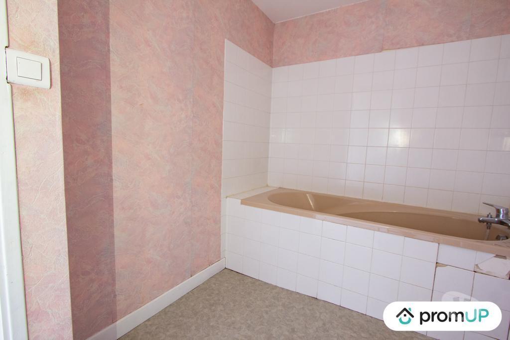 Vente Maison Allier Villefranche d'Allier - Photos Vivastreet (VM4072) Grande maison dans l'Allier au cœur du Bocage...