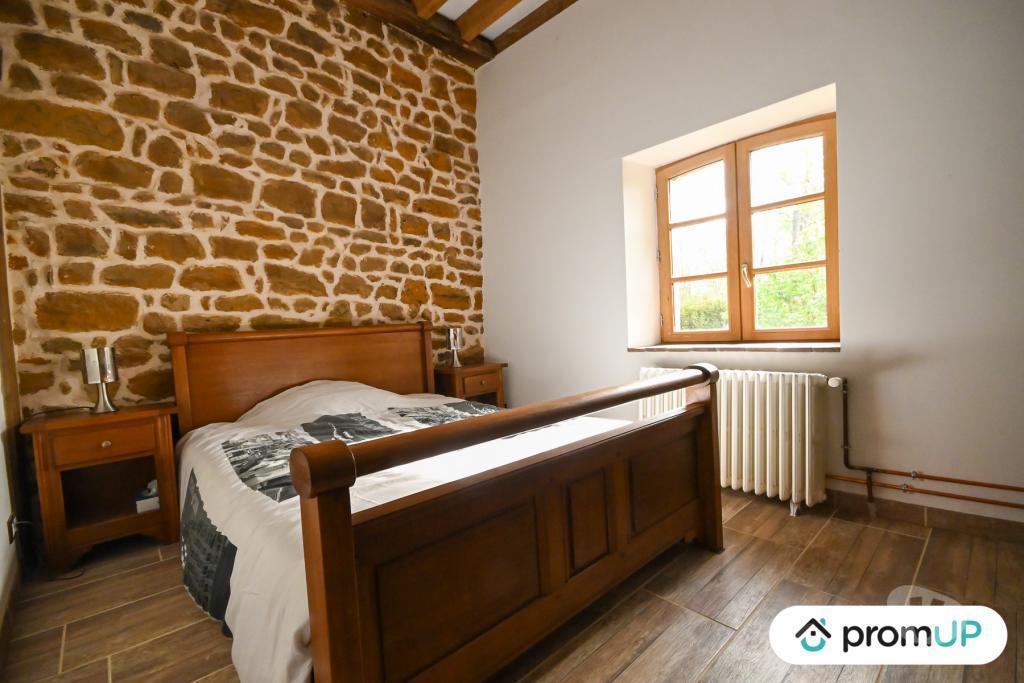 Vente Maison Yonne Pourrain - 89240 - Photos Vivastreet (V6617) Maison ancienne de 240 m2 à POURRAIN