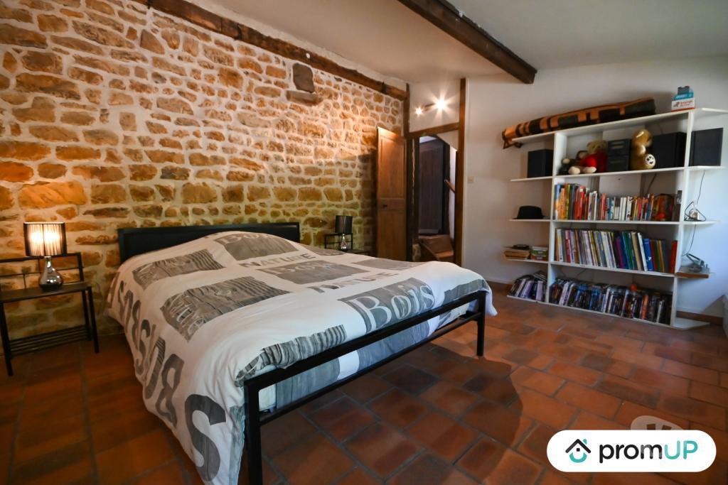 Vente Maison Yonne Pourrain - 89240 - Photos Vivastreet (V6617) Maison ancienne de 240 m2 à POURRAIN
