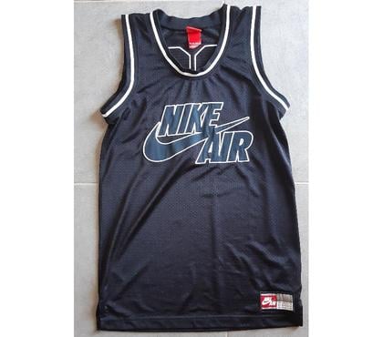 Vêtements occasion Courcy Marne - Photos Vivastreet maillot nike air (aéré) taille XS