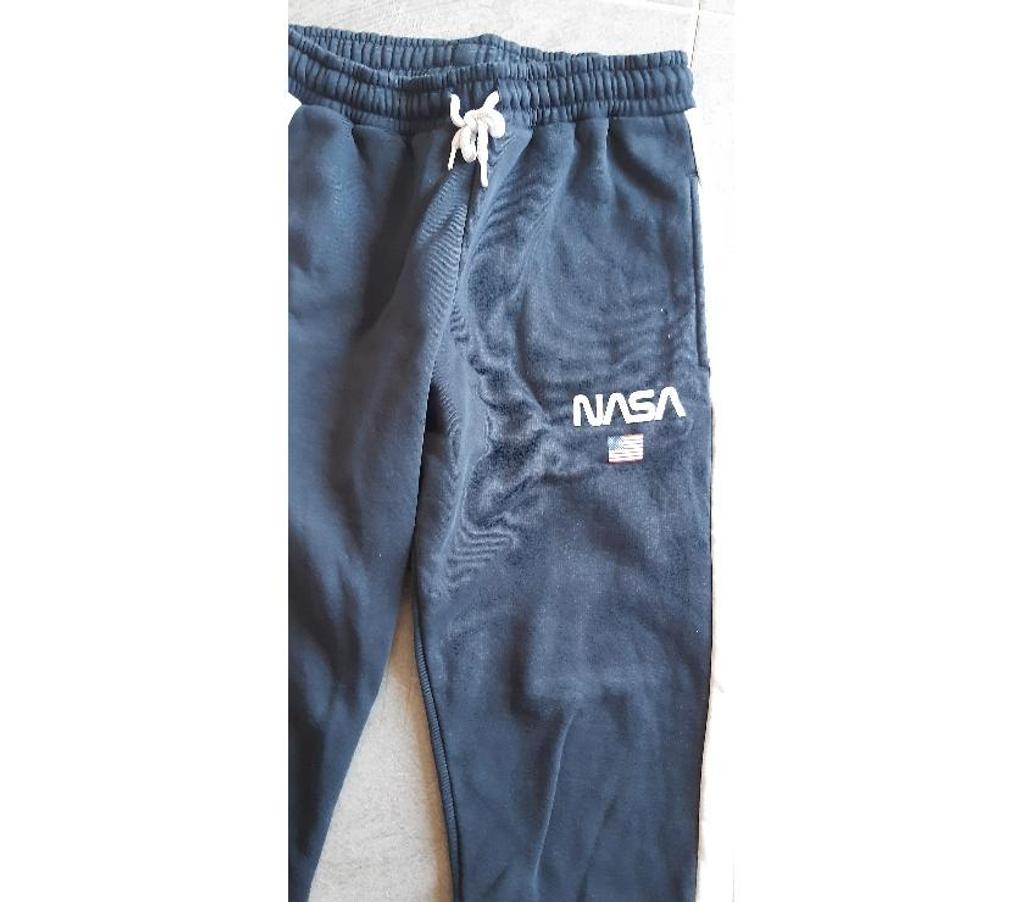 Vêtements occasion Marne Courcy - 51220 - Photos Vivastreet jogging Nasa XS