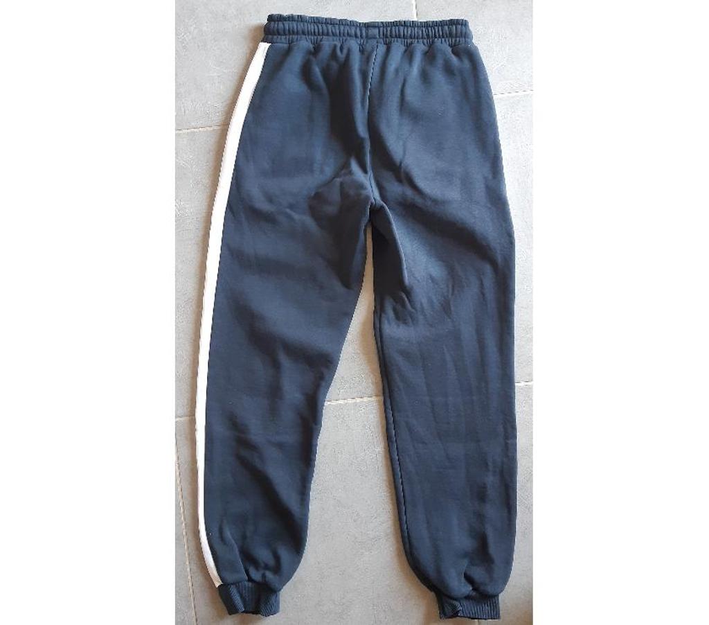 Vêtements occasion Marne Courcy - 51220 - Photos Vivastreet jogging Nasa XS