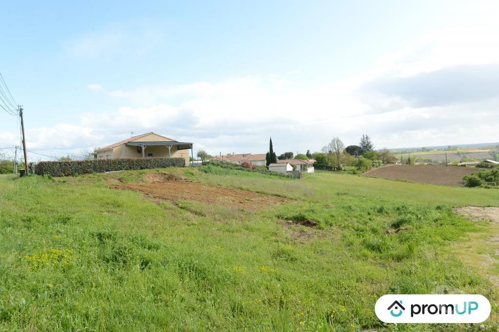 Terrain à vendre Lot-et-Garonne Castelnau sur Gupie - 47180 - Photos Vivastreet (V6612) Terrain constructible de 1000 m2 à CASTELNAU-SUR-GUPIE