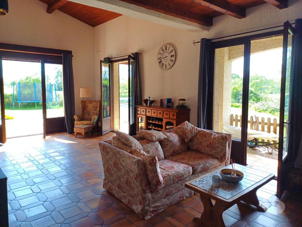 Vente Maison Haute-Garonne L'Isle en Dodon - 31230 - Photos Vivastreet Villa spacieuse et moderne avec piscine et parc