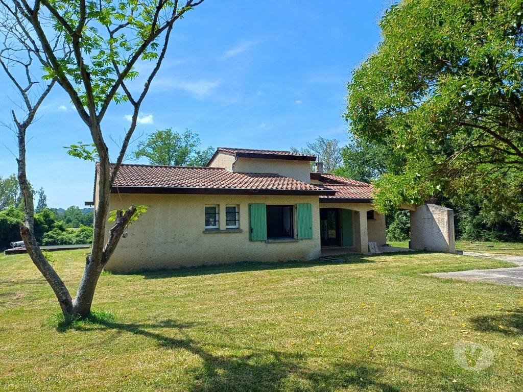 Vente Maison Haute-Garonne L'Isle en Dodon - 31230 - Photos Vivastreet Villa spacieuse et moderne avec piscine et parc