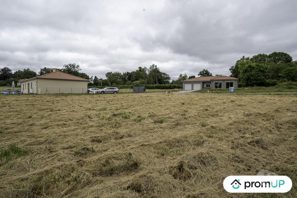 Terrain à vendre Haute-Vienne St Victurnien - 87420 - Photos Vivastreet (VT524) Terrain constructible de 1150 m²