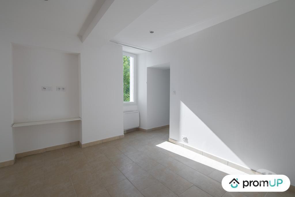 Appartements à vendre Var Callian - 83440 - Photos Vivastreet (VA750) Appartement 3 pièces de 50 m² à Callian
