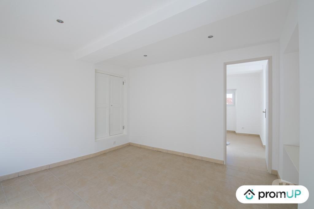 Appartements à vendre Var Callian - 83440 - Photos Vivastreet (VA750) Appartement 3 pièces de 50 m² à Callian