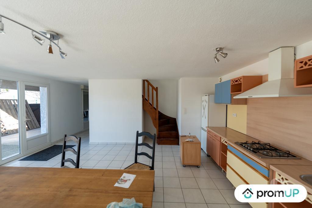 Vente Maison Puy-de-Dôme St Bonnet pres Riom - 63200 - Photos Vivastreet (V6624) Maison contemporaine de 268 m2 à SAINT-BONNET-PRÈS-RIOM