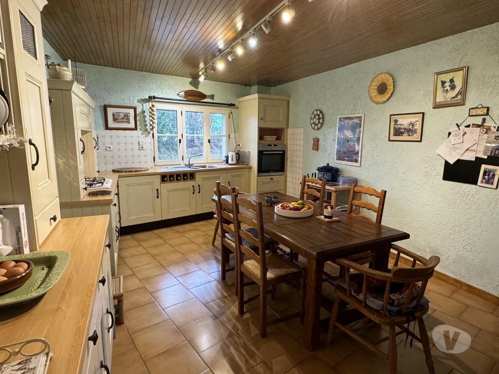 Vente Maison Hautes-Pyrénées Trie sur Baise - 65220 - Photos Vivastreet Joli maison restaurée avec piscine, vues Pyrénées, proche Tri