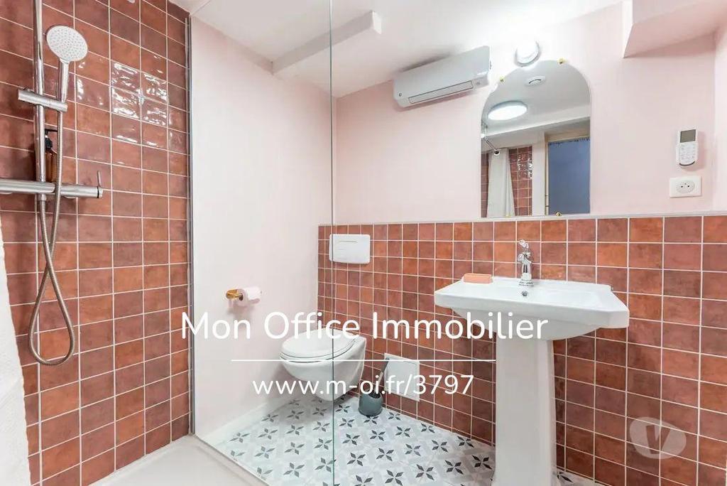 Appartements à vendre Bouches-du-Rhône Marseille - Photos Vivastreet (3797-JCA) Référence : 3797-JCA - Appartement 5 pièces