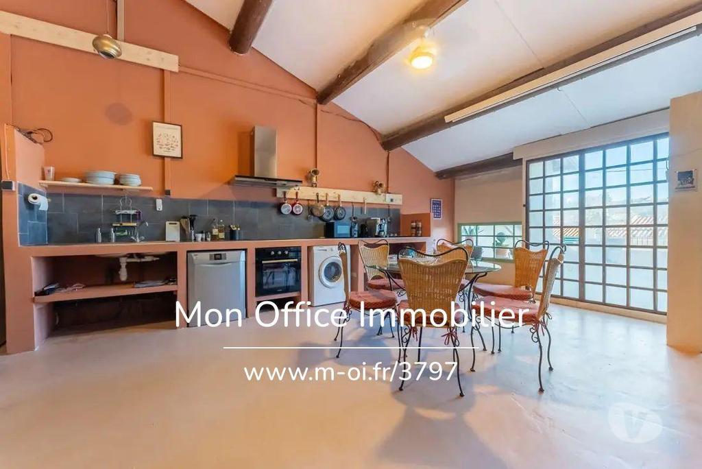Appartements à vendre Bouches-du-Rhône Marseille - Photos Vivastreet (3797-JCA) Référence : 3797-JCA - Appartement 5 pièces