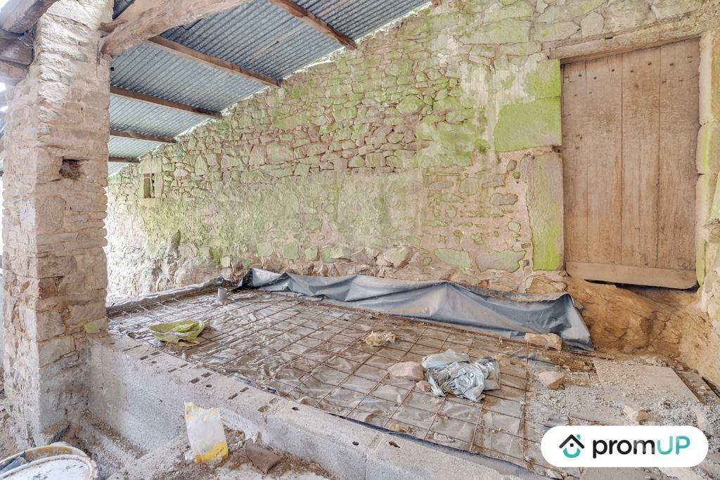 Vente Maison Haute-Vienne Chateauponsac - 87290 - Photos Vivastreet (VM940) Maison de 300 m², à finir de rénover