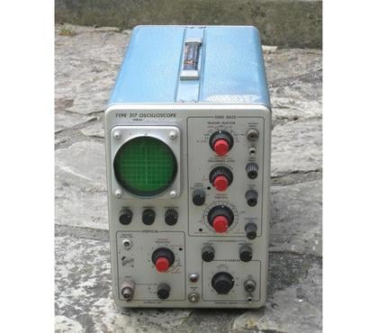 Collection Maule Yvelines - Photos Vivastreet Oscilloscope Tektronix 317 vintage