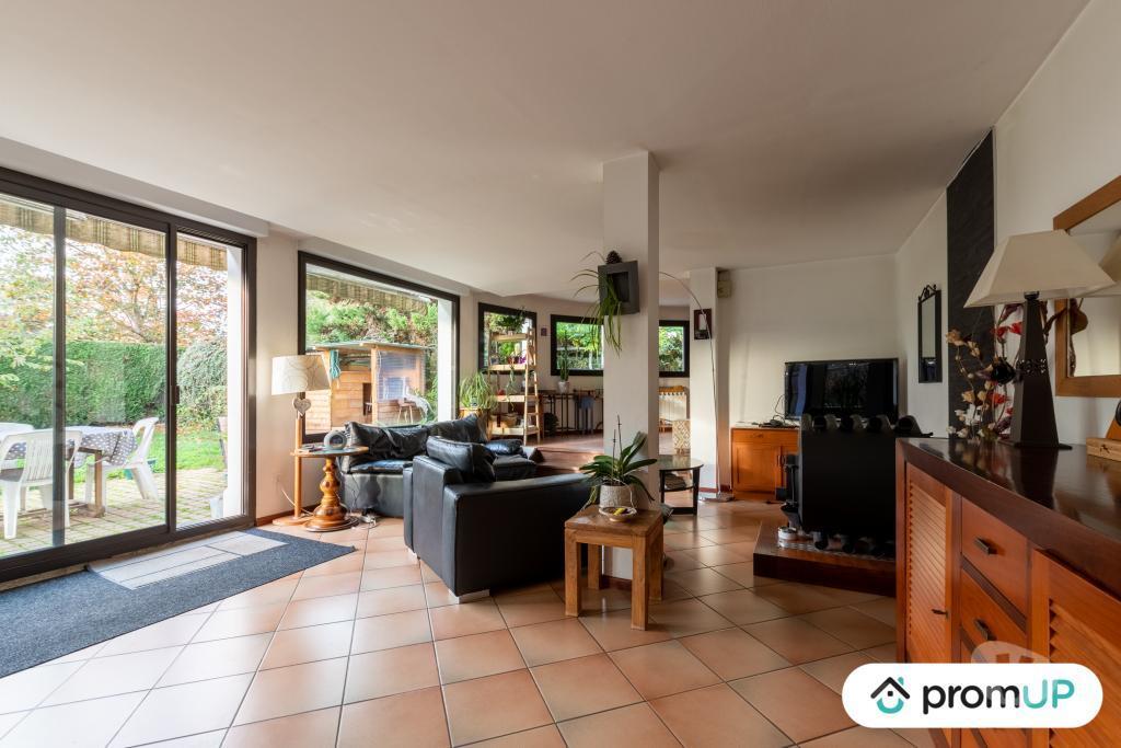 Vente Maison Eure Gravigny - 27930 - Photos Vivastreet (V4856) Belle maison 4 chambres 230 m²