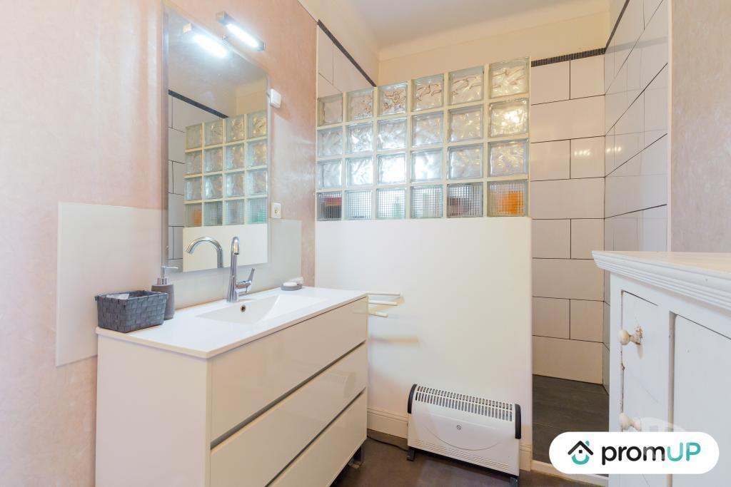 Vente Maison Loire St Romain le Puy - 42610 - Photos Vivastreet (V6641) Maison ancienne de 153 m2 à ST ROMAIN LE PUY