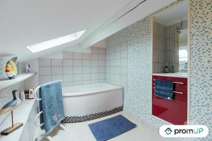 Vente Maison St Romain le Puy Loire - Photos Vivastreet (V6641) Maison ancienne de 153 m2 à ST ROMAIN LE PUY