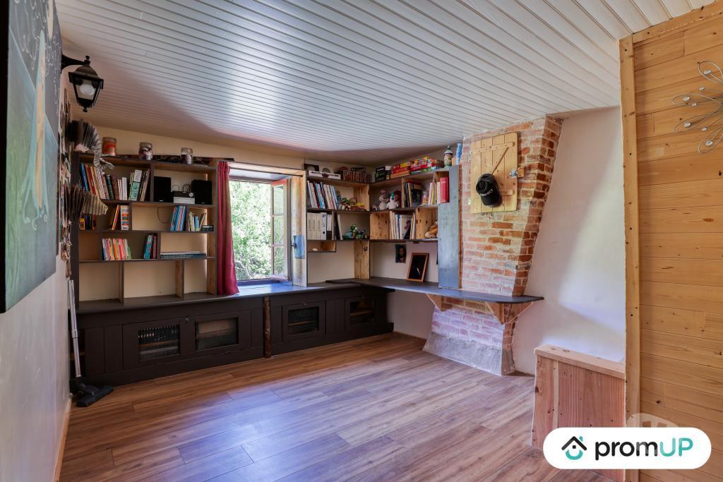 Vente Maison Allier Lavoine - 03250 - Photos Vivastreet (V6642) Maison ancienne de 110 m2 à LAVOINE