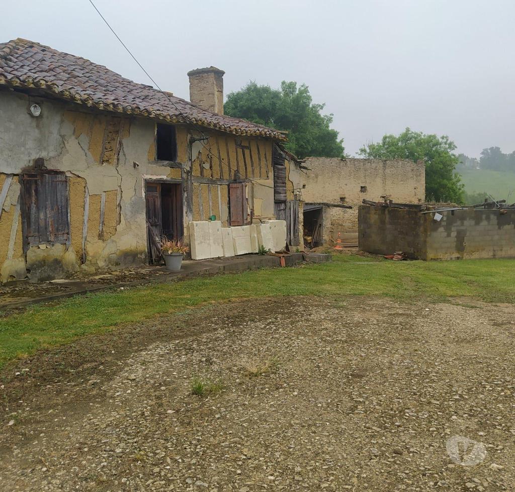 Vente Maison Gers Demu - 32190 - Photos Vivastreet Hangar sur plus de 26hectares