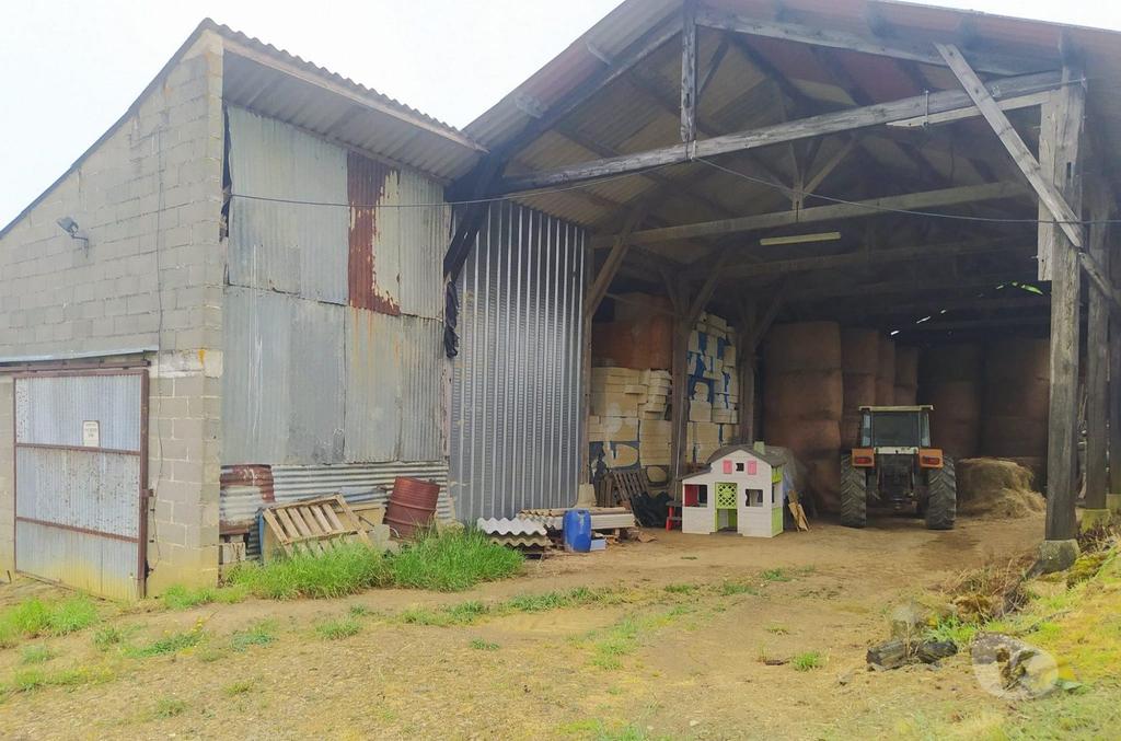 Vente Maison Gers Demu - 32190 - Photos Vivastreet Hangar sur plus de 26hectares