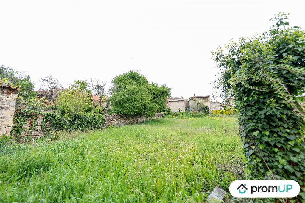 Terrain à vendre Puy-de-Dôme Chauriat - 63117 - Photos Vivastreet (V6648) Terrain constructible de 630 m2 à CHAURIAT