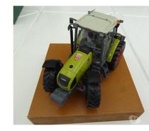 Claas tracteur Celtis 446 RX