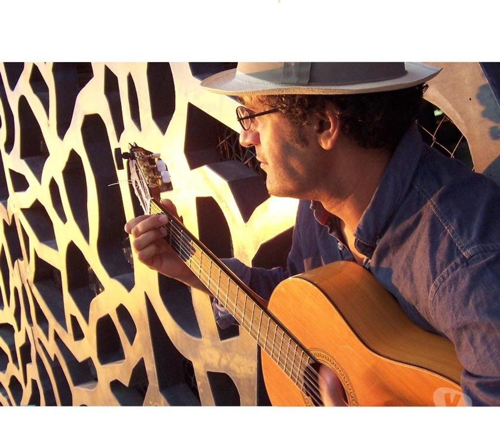 Musique - Théâtre - Danse Bouches-du-Rhône Marseille - Photos Vivastreet Cours de flamenco guitare
