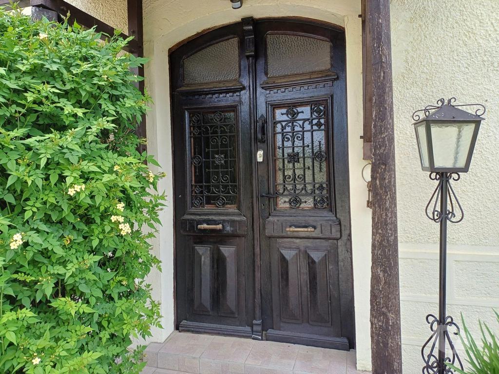 Vente Maison Hautes-Pyrénées Trie sur Baise - 65220 - Photos Vivastreet Charmante maison de campagne avec piscine, vue Pyrénées, gîte