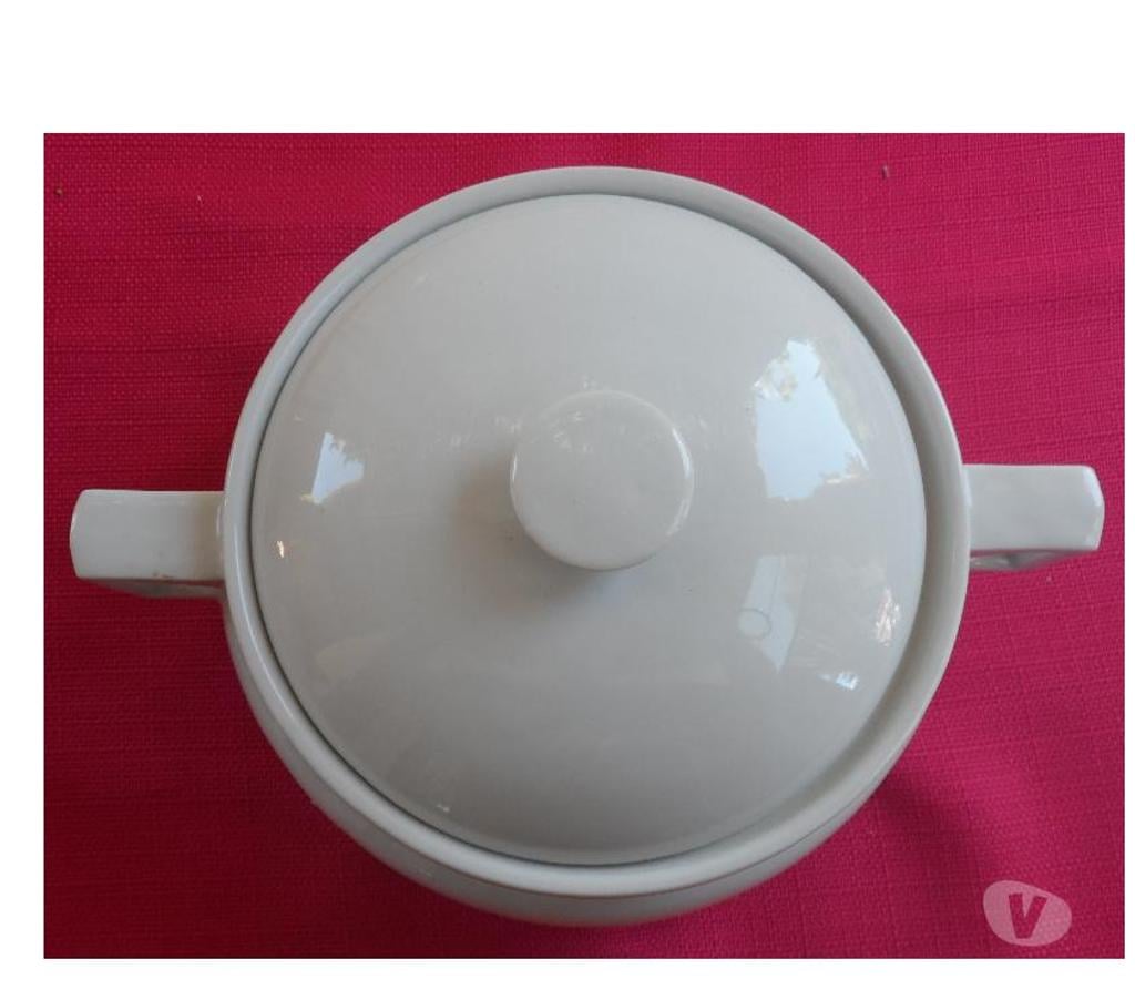 Ameublement & art de la table Hérault Castries - 34160 - Photos Vivastreet Grosse soupière en céramique blanche très belle qualité