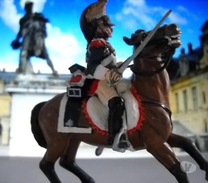 Collection Roanne Loire - Photos Vivastreet Figurine en plomb du 5 ème cuirassiers - 1806 -