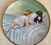 Assiette en porcelaine de Bessie Pease (Gutmann Hamilton.)