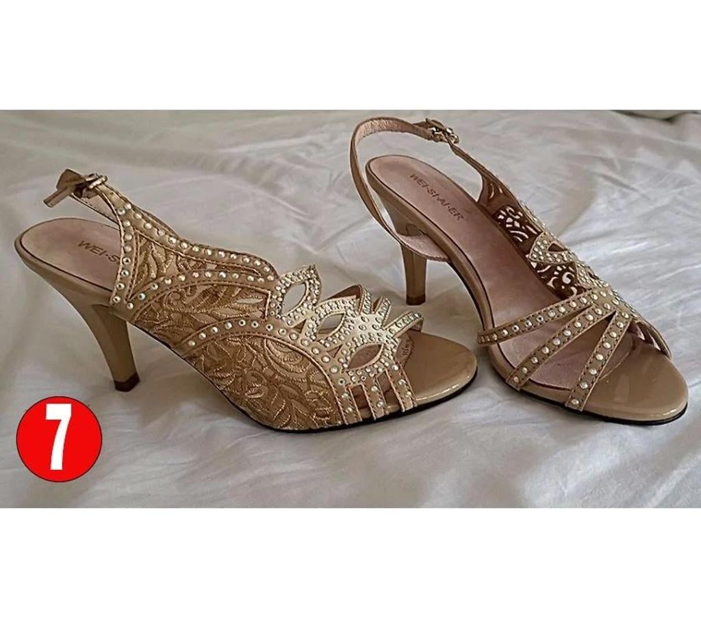 Chaussures Bouches-du-Rhône Marseille - Photos Vivastreet LOT de Chaussures cuir a talon haut- femmes (neuves)