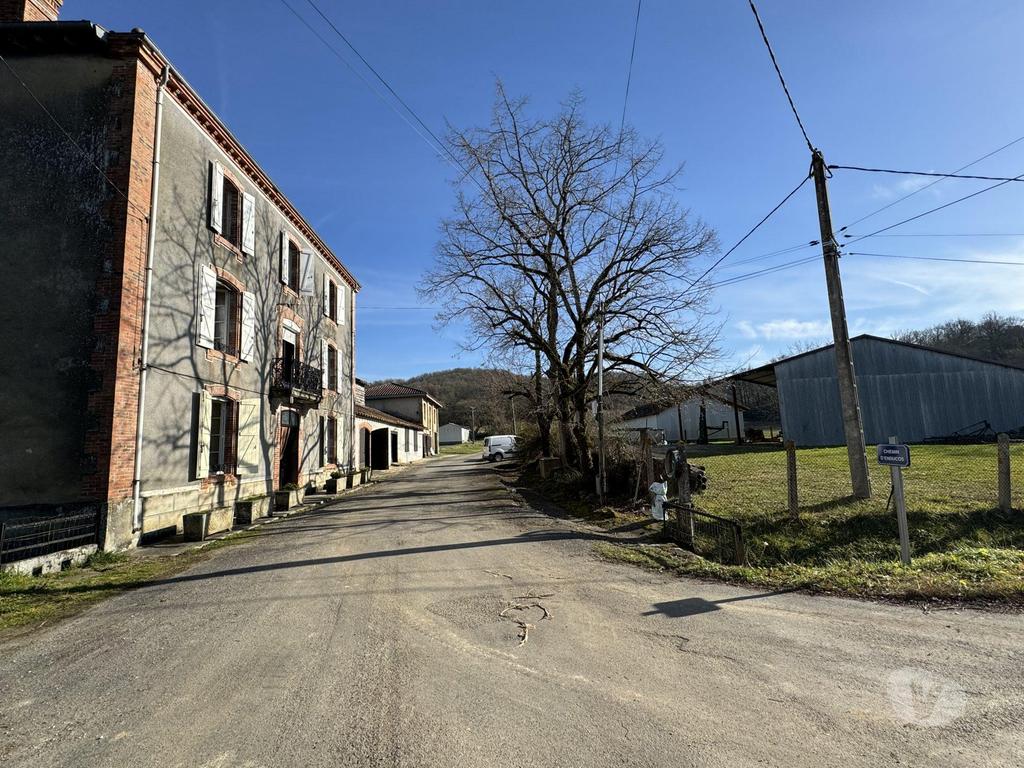Vente Maison Haute-Garonne Boulogne sur Gesse - 31350 - Photos Vivastreet Maison de caractère avec grands dépendances